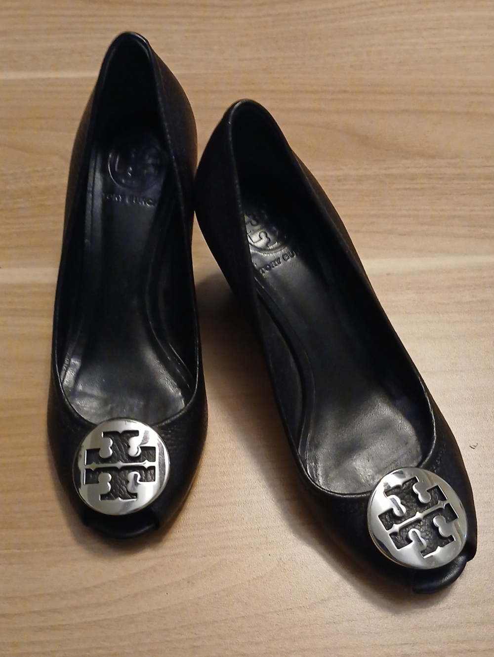 Tory Burch Black Pebble Leather Peep-Toe Wedges with Silver  Medallion Size 8M